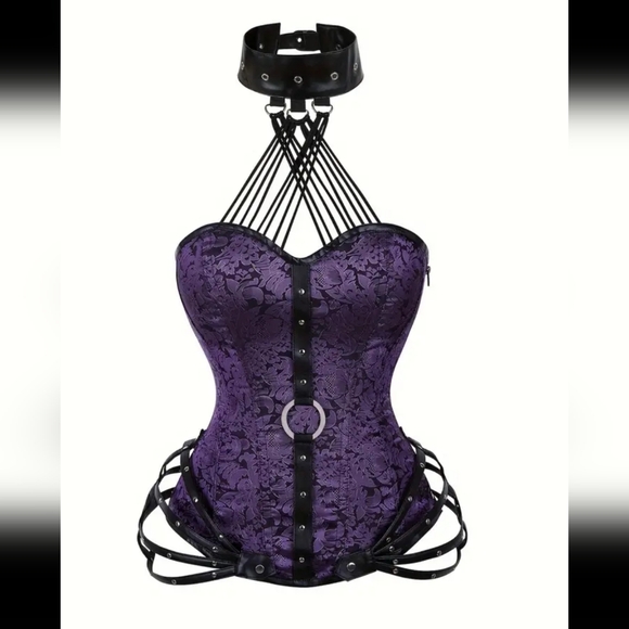 Other - ⭐️NWT Purple Lace Corset with Black Straps